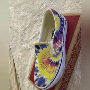 Tie-Dye slip on Vans